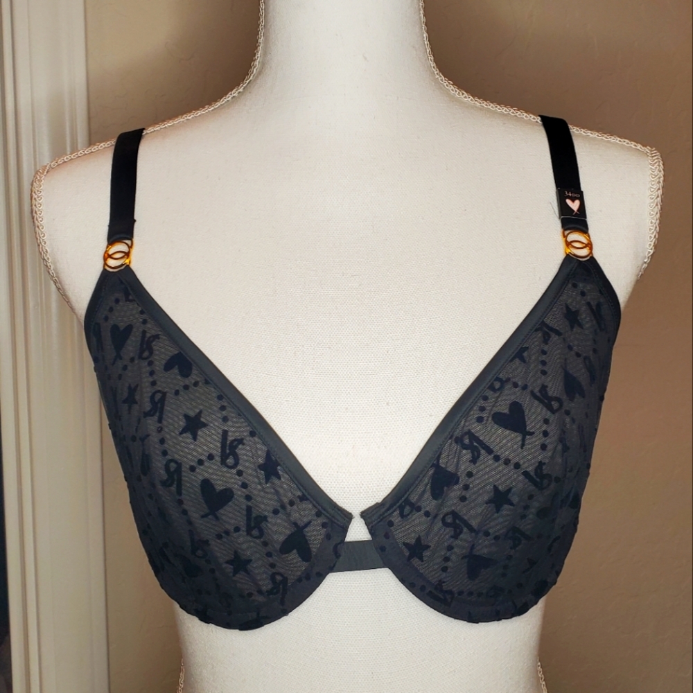 Victoria's Secret Black VS Lace Lightly Lined Bra